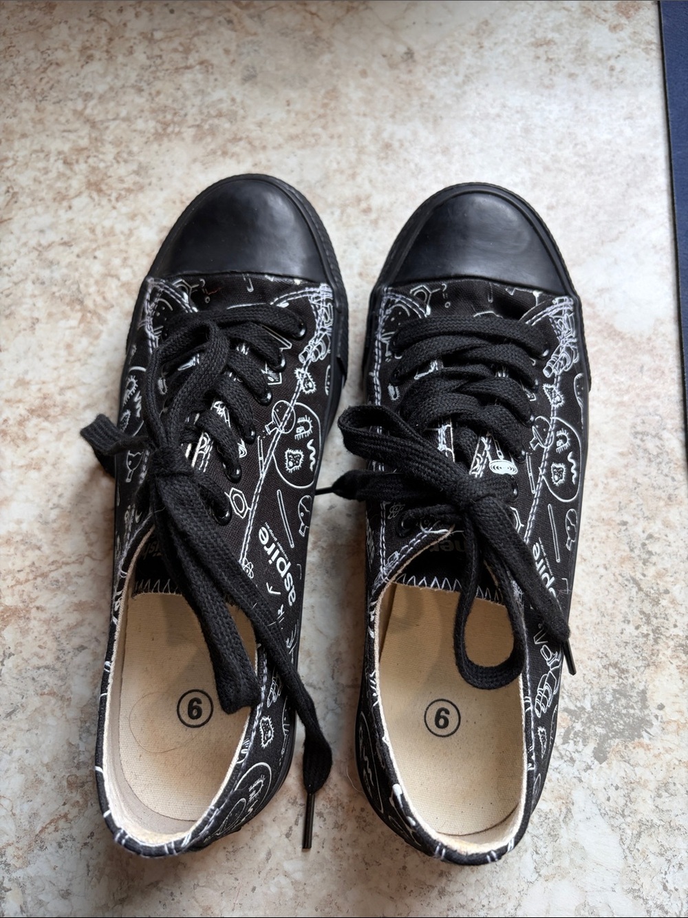 AspireScience Graphic Sneakers